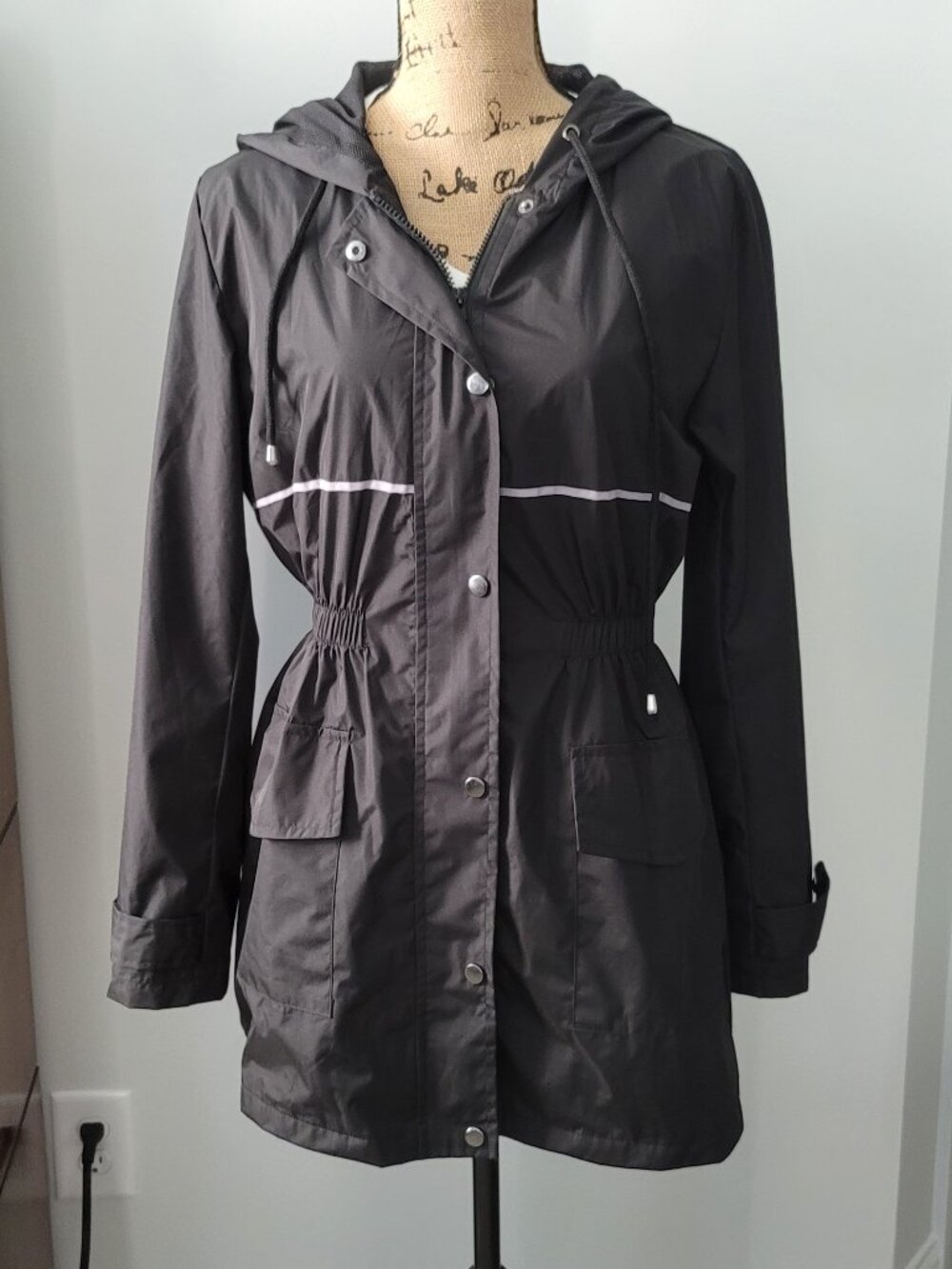 JASAMBAC Women Rain Jacket Waterproof Lightweight Black Trench Raincoat Small